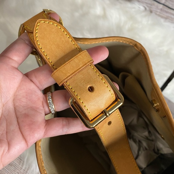 Louis Vuitton Galleria PM - Picture 6 of 14